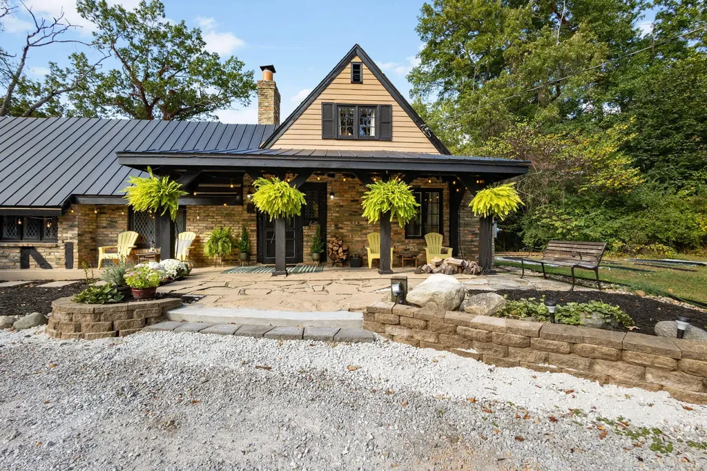 1614 Cedar Point Drive Niles Township MI 49120