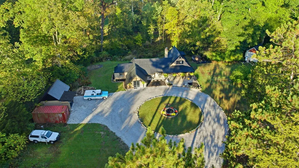 1614 Cedar Point Drive Niles Township MI 49120