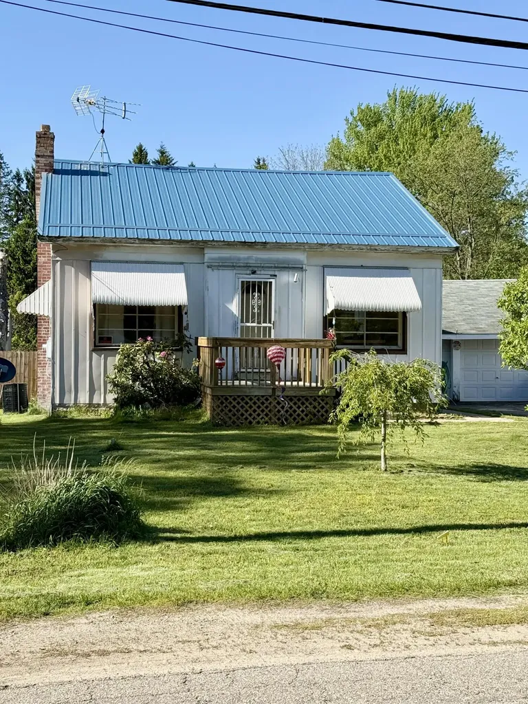 616 W High Street Bangor City MI 49013