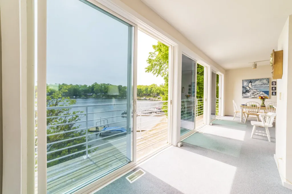 15657 Lakeview Drive Buchanan Township MI 49107