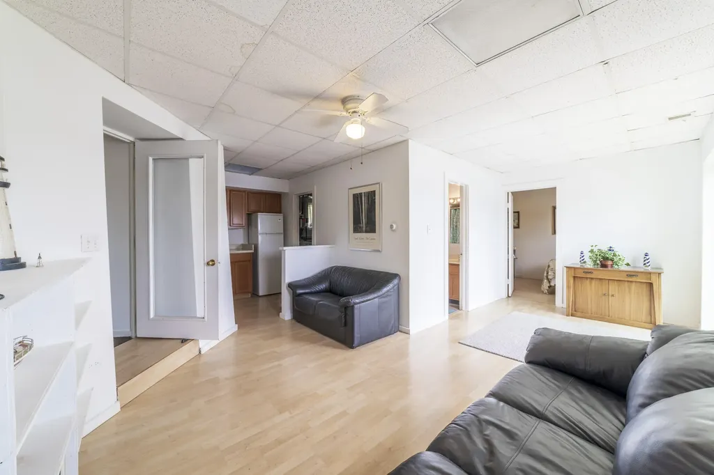 15657 Lakeview Drive Buchanan Township MI 49107