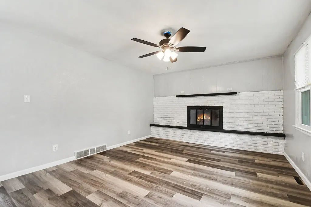 827 E Park Drive Howard Township MI 49120