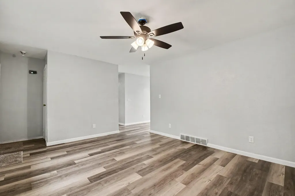 827 E Park Drive Howard Township MI 49120