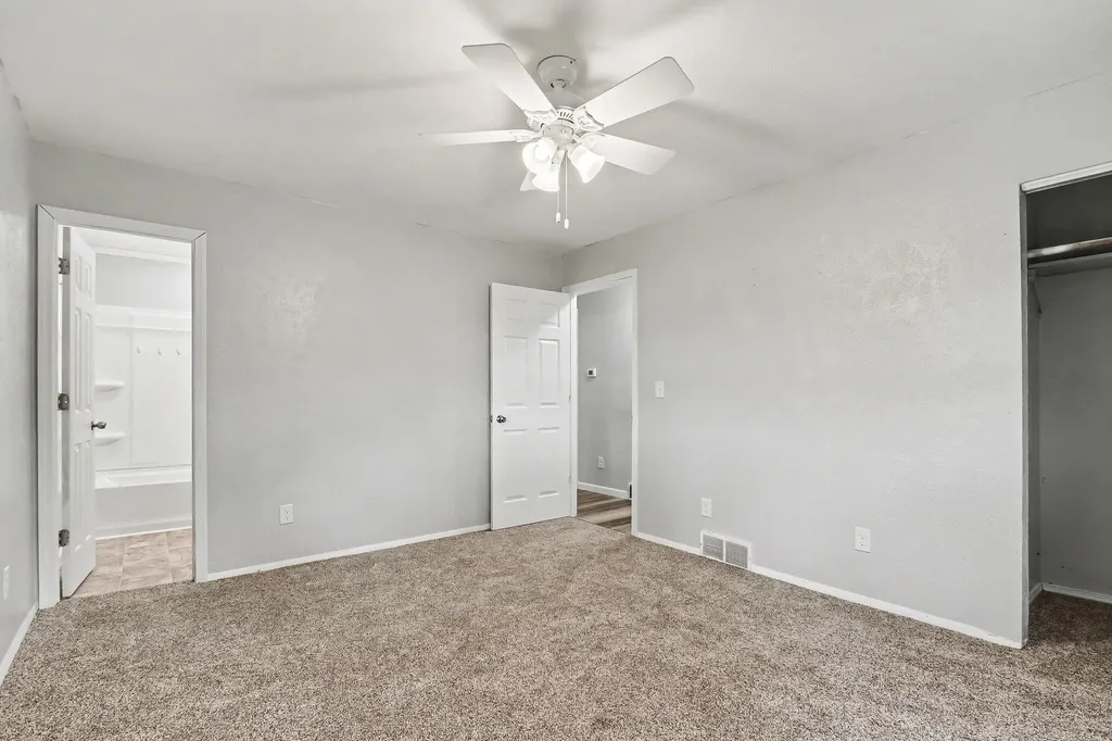827 E Park Drive Howard Township MI 49120
