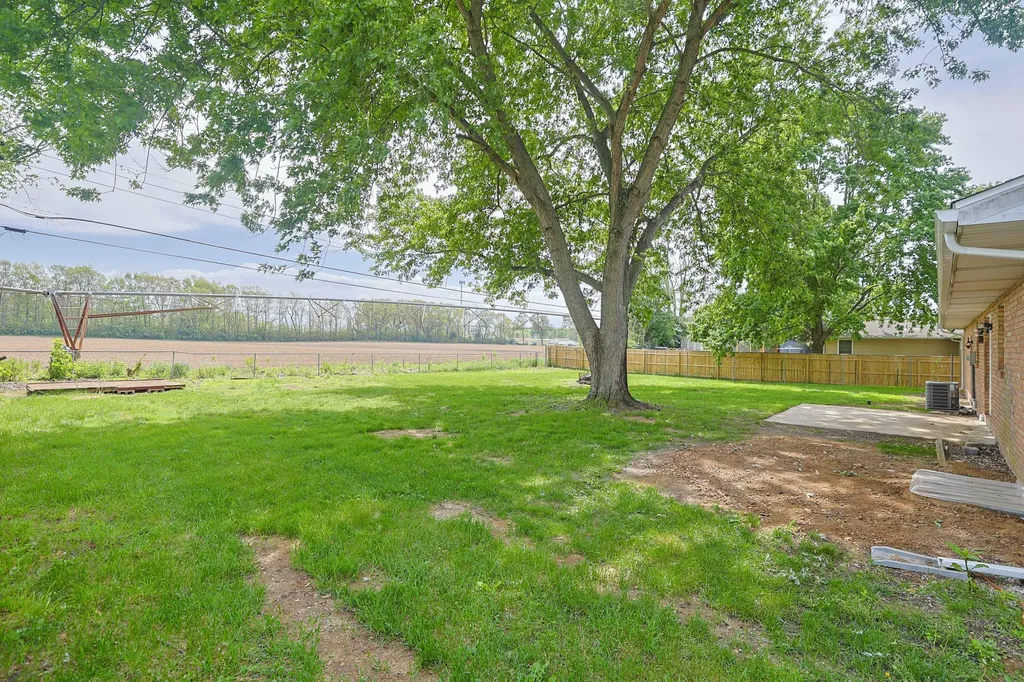 827 E Park Drive Howard Township MI 49120