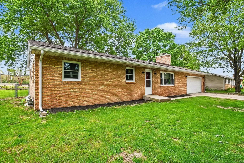 827 E Park Drive Howard Township MI 49120