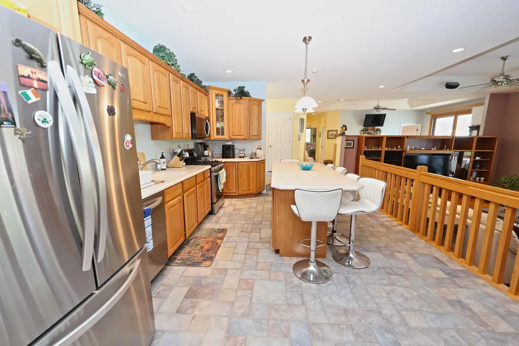 31886 W Lakeshore Drive Silver Creek Township MI 49047