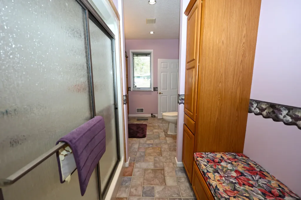 31886 W Lakeshore Drive Silver Creek Township MI 49047