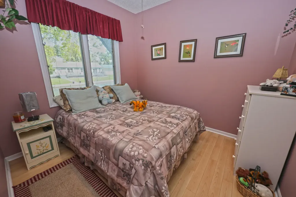 31886 W Lakeshore Drive Silver Creek Township MI 49047