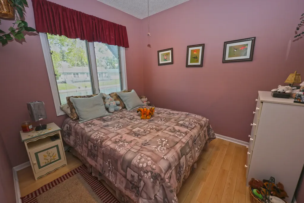 31886 W Lakeshore Drive Silver Creek Township MI 49047
