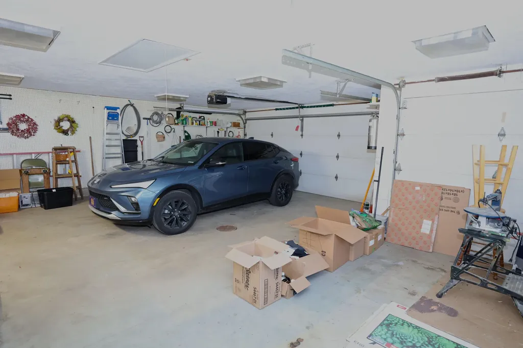 31886 W Lakeshore Drive Silver Creek Township MI 49047