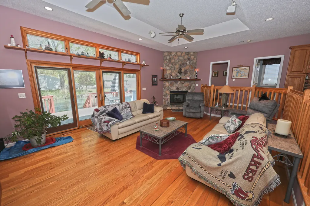 31886 W Lakeshore Drive Silver Creek Township MI 49047
