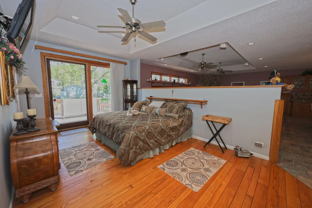 31886 W Lakeshore Drive Silver Creek Township MI 49047