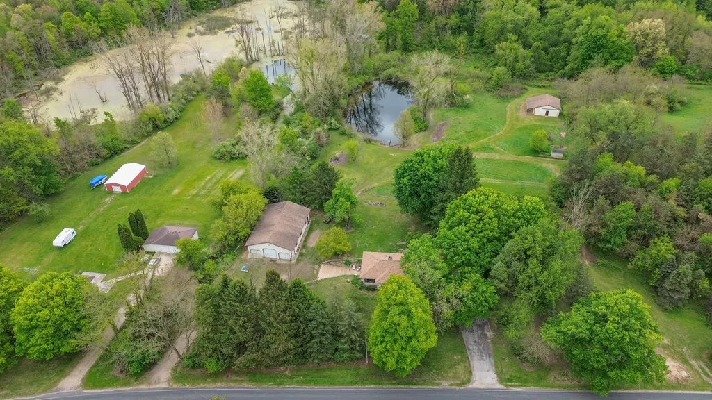 59021 County Road 215 Lawrence Township MI 49064