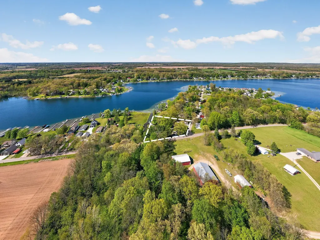 61486 Donald Roadway W Penn Township MI 49095