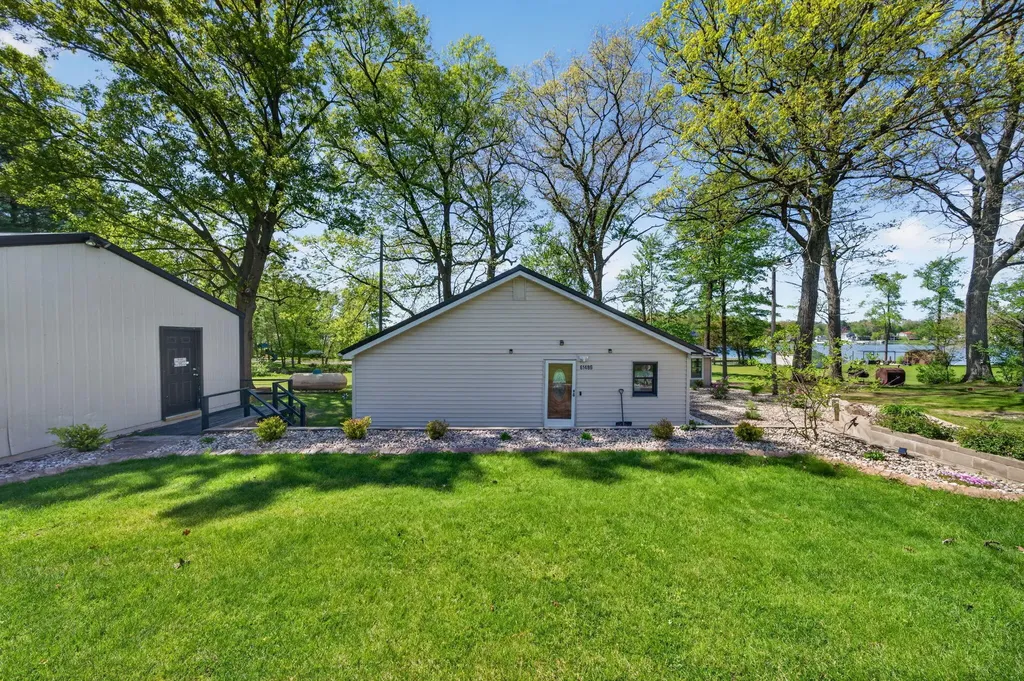61486 Donald Roadway W Penn Township MI 49095