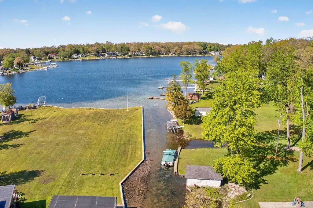 61486 Donald Roadway W Penn Township MI 49095