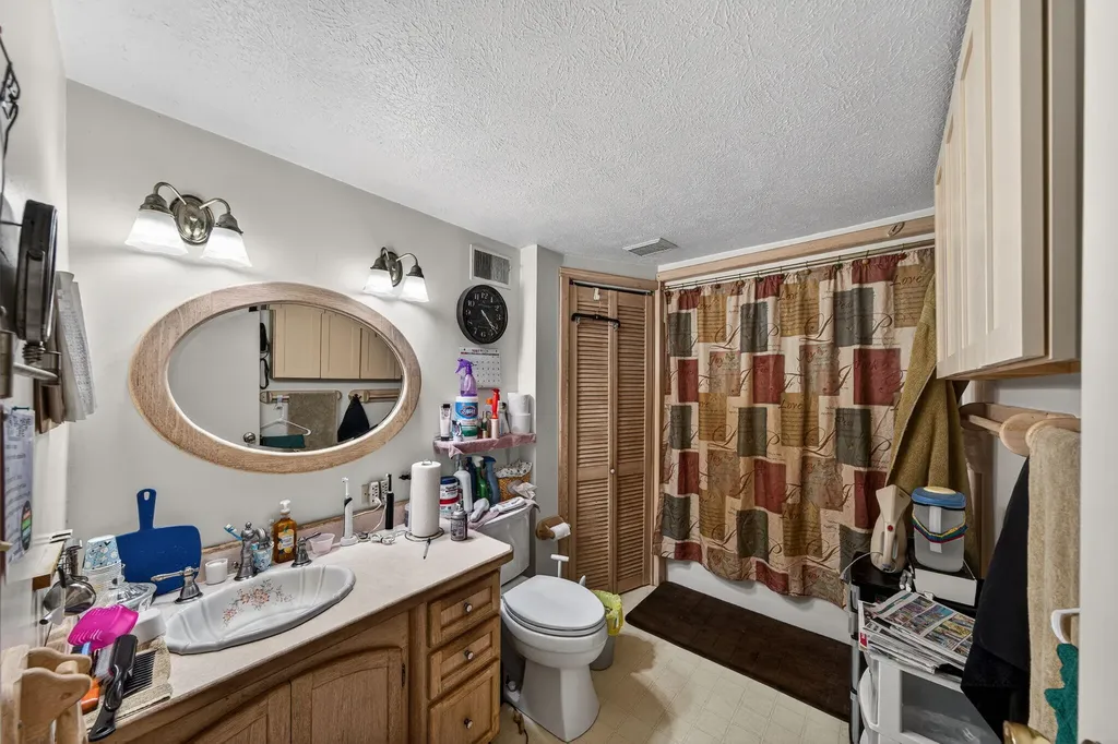 61486 Donald Roadway W Penn Township MI 49095