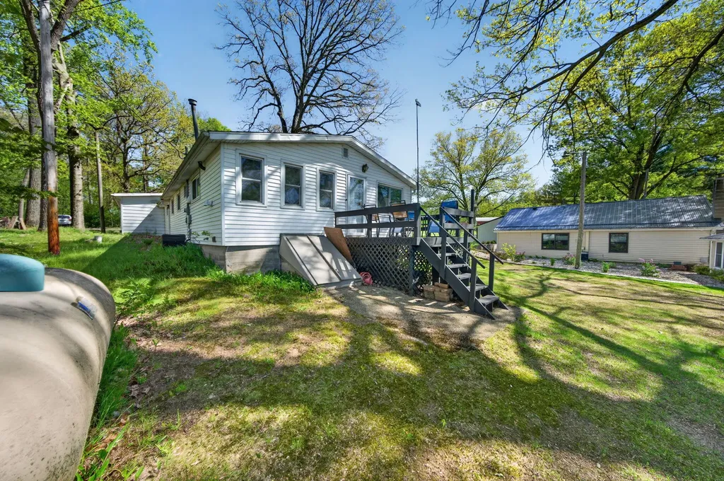 61486 Donald Roadway W Penn Township MI 49095