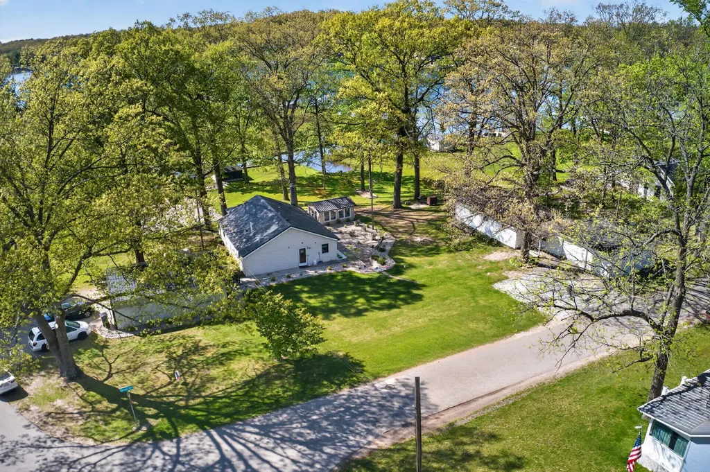 61486 Donald Roadway W Penn Township MI 49095