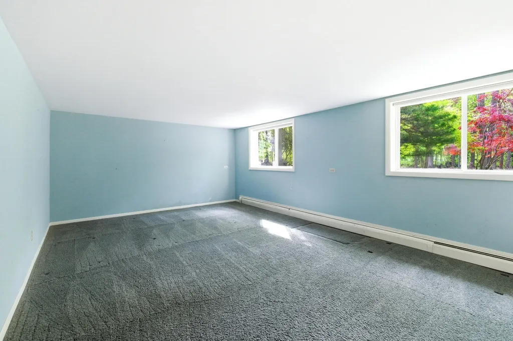 13970 Hollywood Boulevard Chikaming Township MI 49115