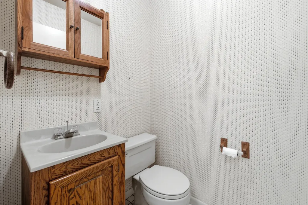 13970 Hollywood Boulevard Chikaming Township MI 49115