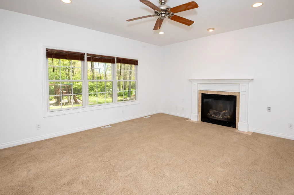 1401 Whispering Trail Benton Charter Township MI 49022