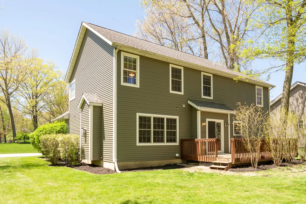 1401 Whispering Trail Benton Charter Township MI 49022