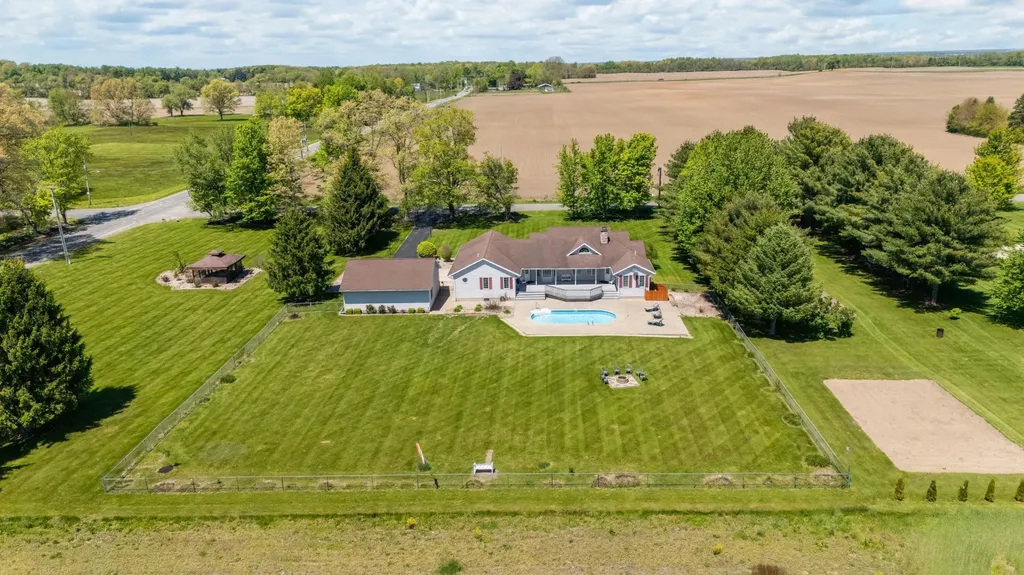 3740 Buffalo Road Bertrand Township MI 49120