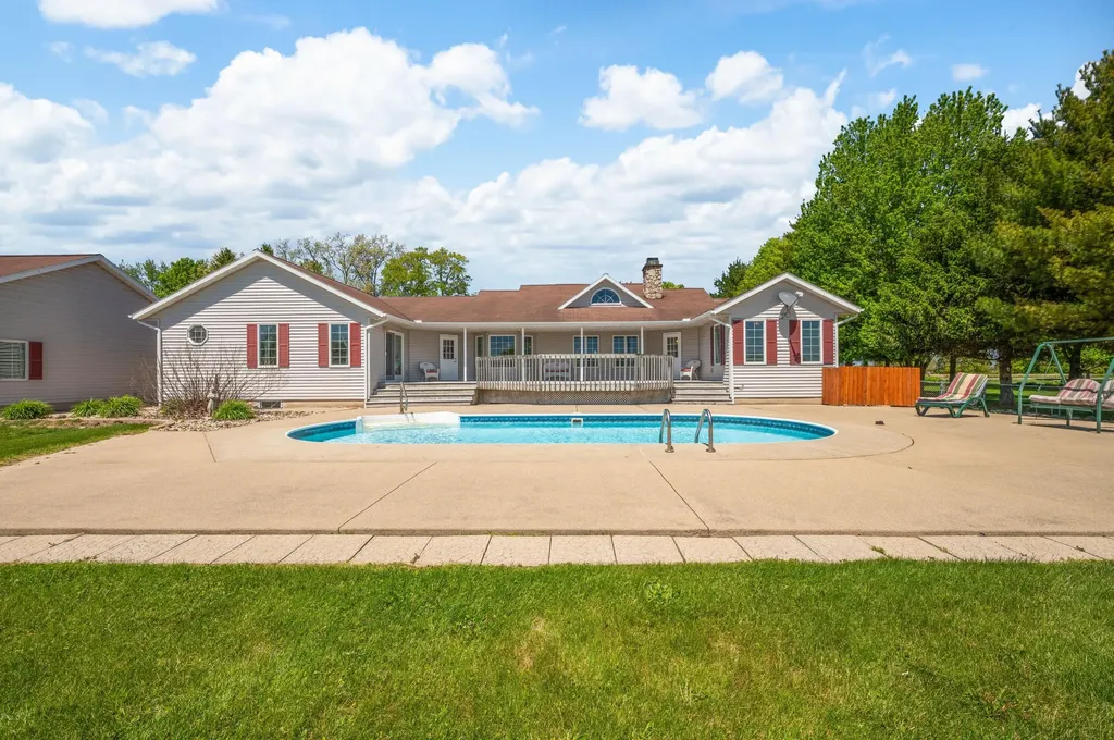 3740 Buffalo Road Bertrand Township MI 49120