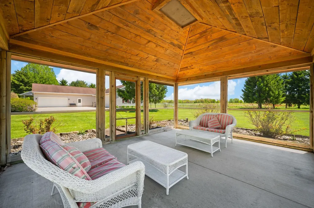 3740 Buffalo Road Bertrand Township MI 49120