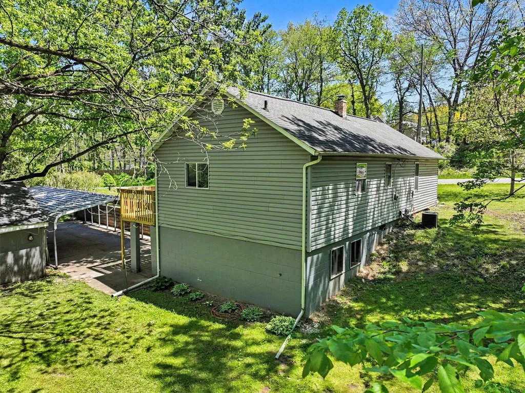 310 S Philip Road Niles Township MI 49120