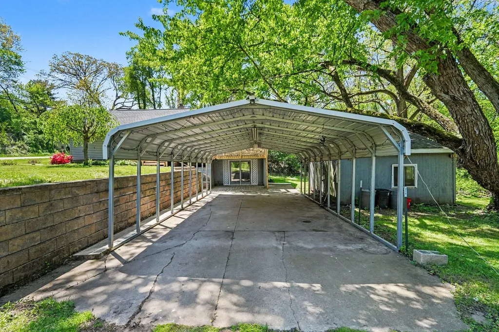 310 S Philip Road Niles Township MI 49120