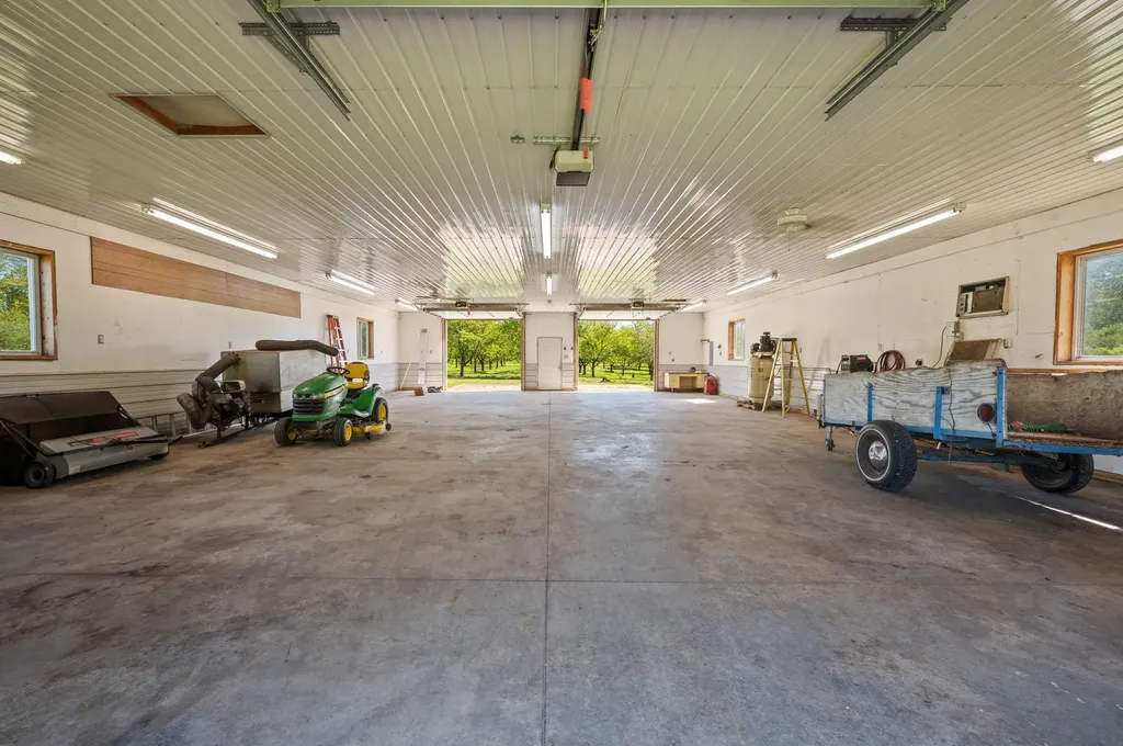8498 Lake Road Berrien Township MI 49102