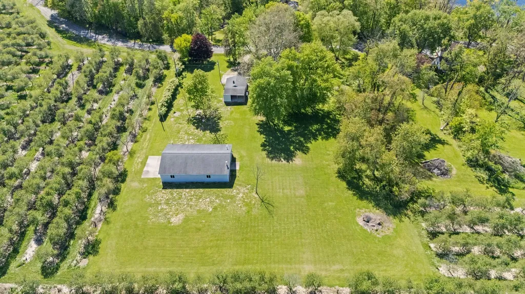 8498 Lake Road Berrien Township MI 49102