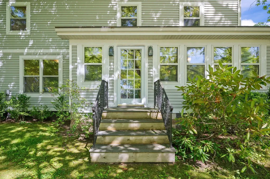 8498 Lake Road Berrien Township MI 49102