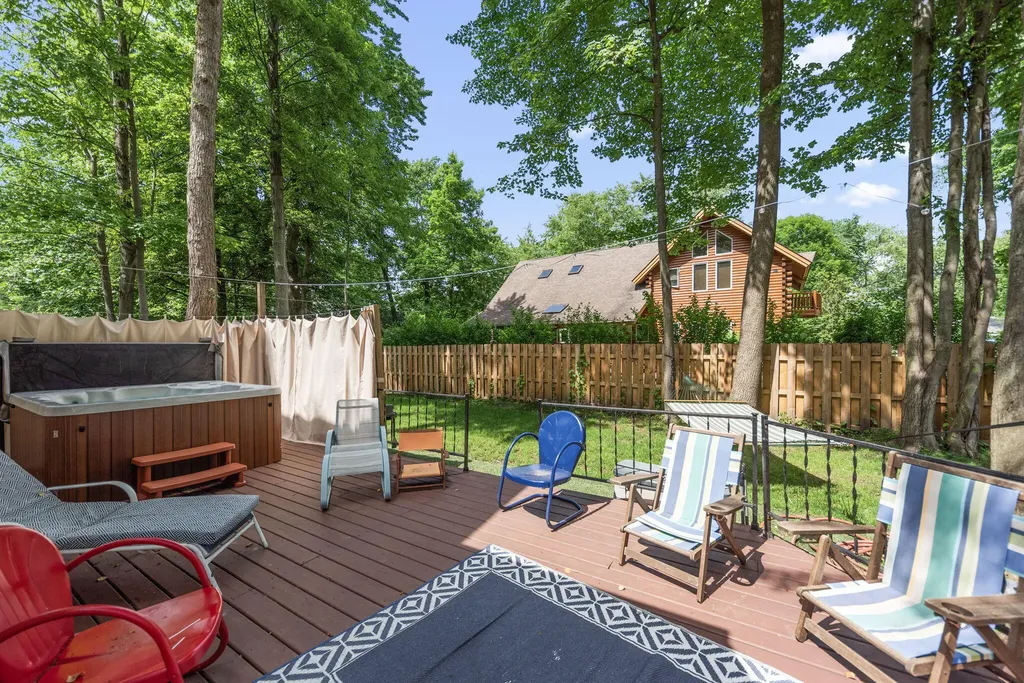 9177 Shady Lane Chikaming Township MI 49116