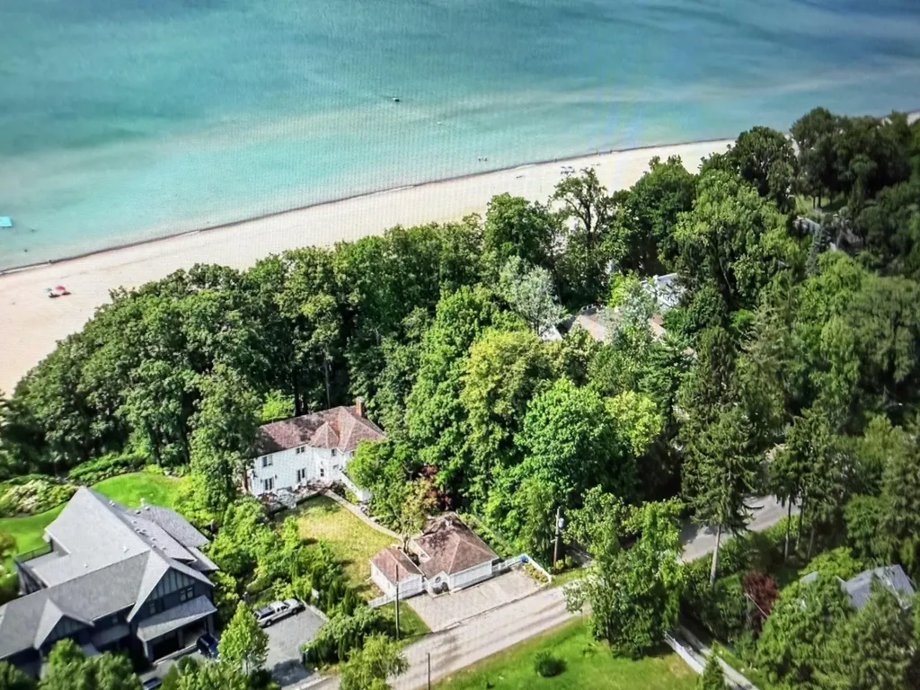 9177 Shady Lane Chikaming Township MI 49116