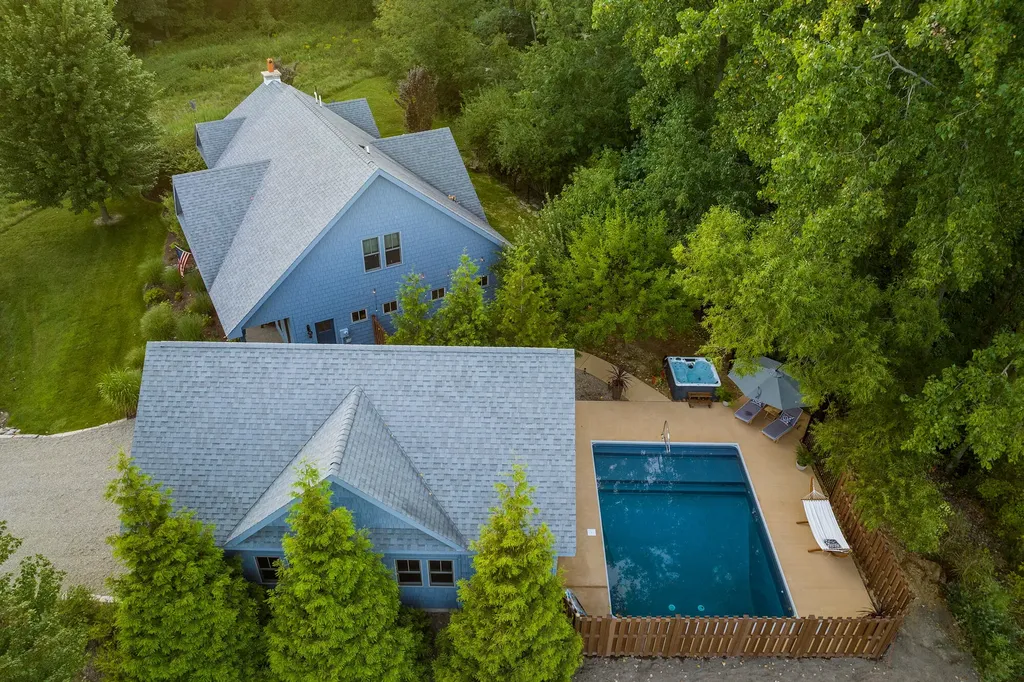 13868 Jane Way Chikaming Township MI 49125