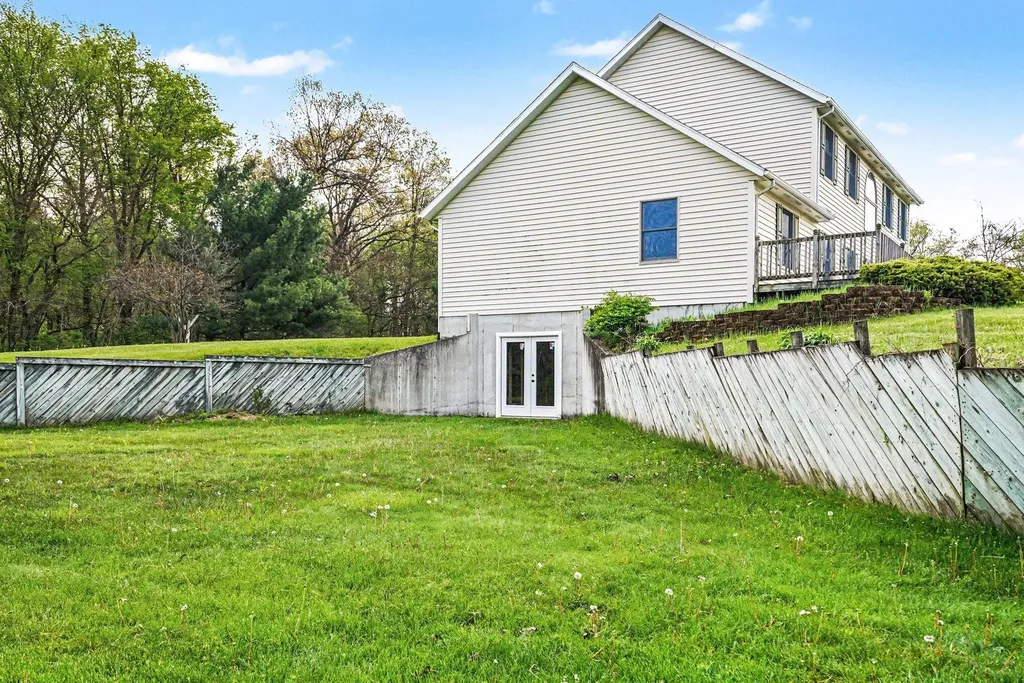 28810 Coulter Street Howard Township MI 49112