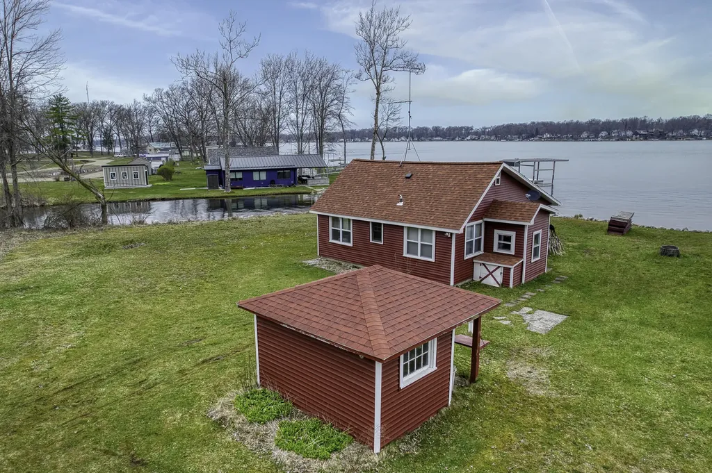 50479 Delling Drive Silver Creek Township MI 49047