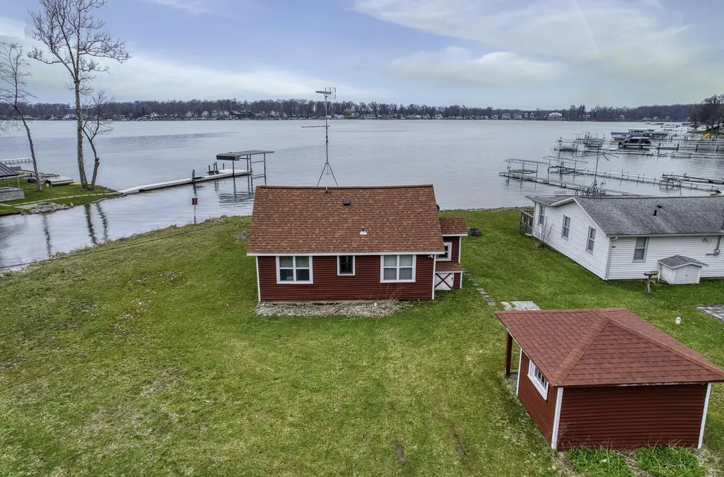 50479 Delling Drive Silver Creek Township MI 49047