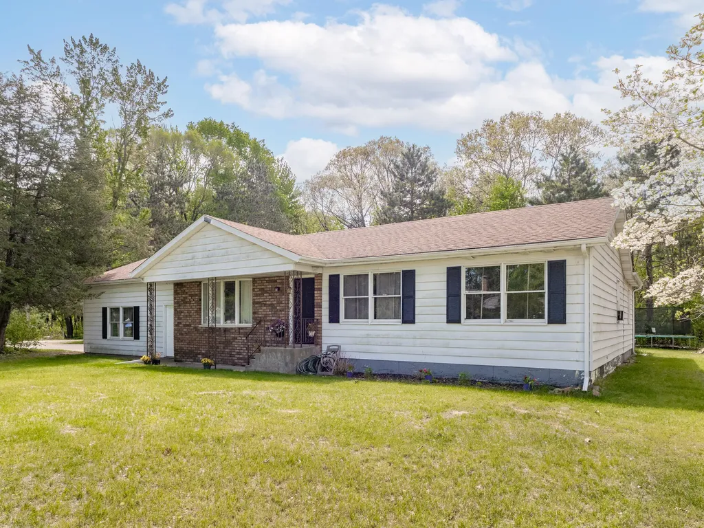 45523 Eleanor Drive Decatur Township MI 49045