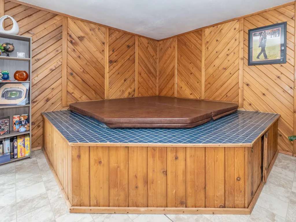 45523 Eleanor Drive Decatur Township MI 49045