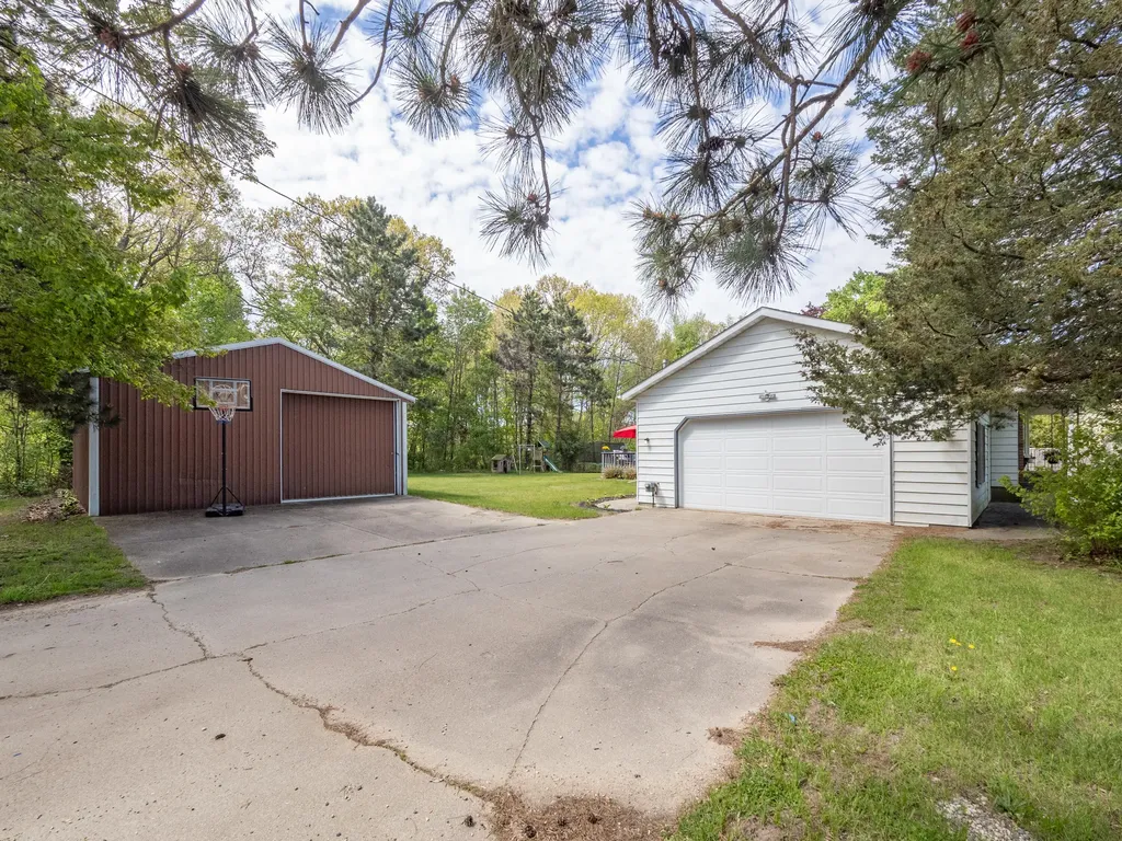 45523 Eleanor Drive Decatur Township MI 49045