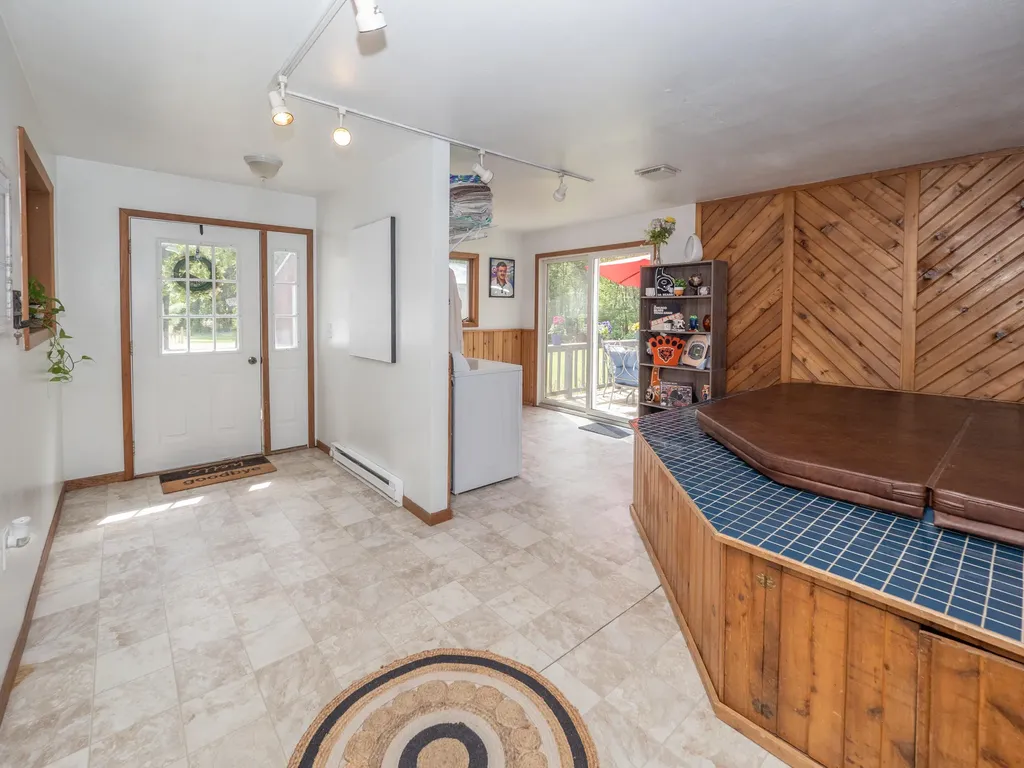 45523 Eleanor Drive Decatur Township MI 49045