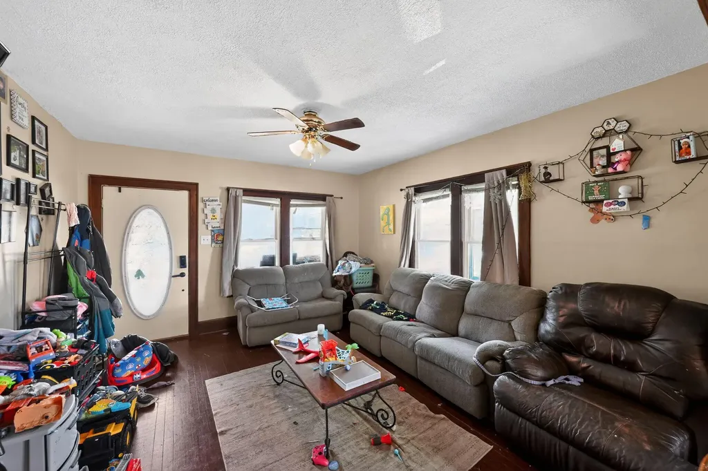 318 N 10th Street Niles City MI 49120