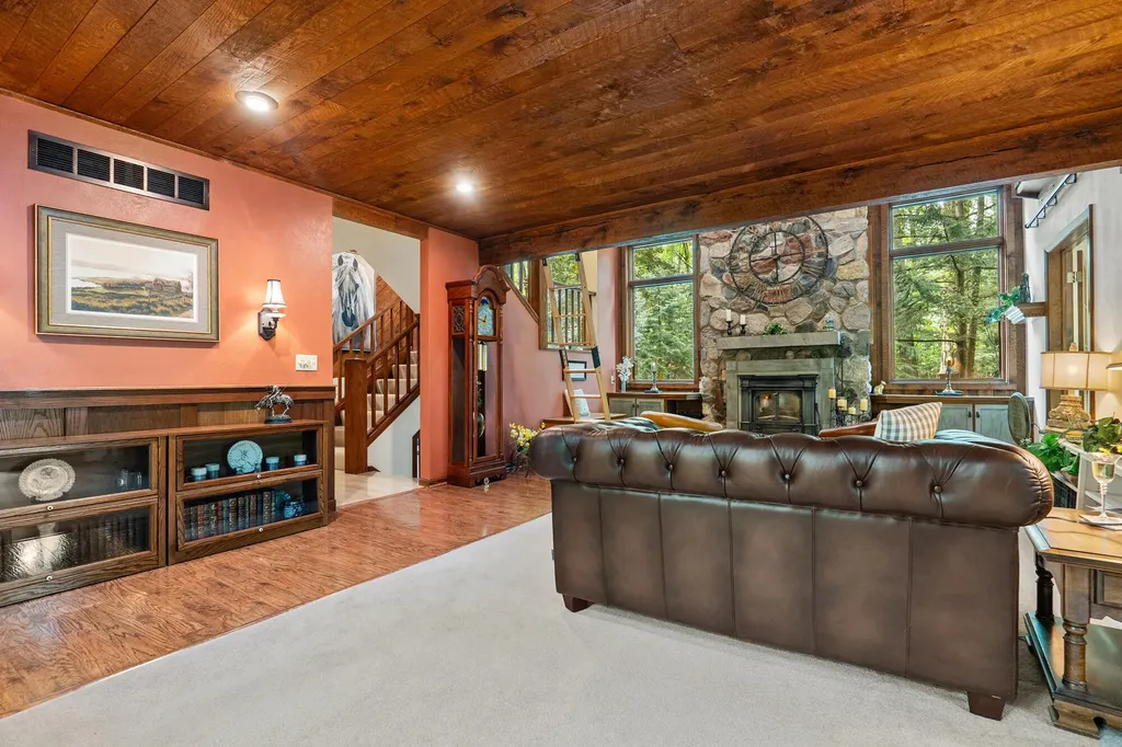 30938 Redfield Street Milton Township MI 49120