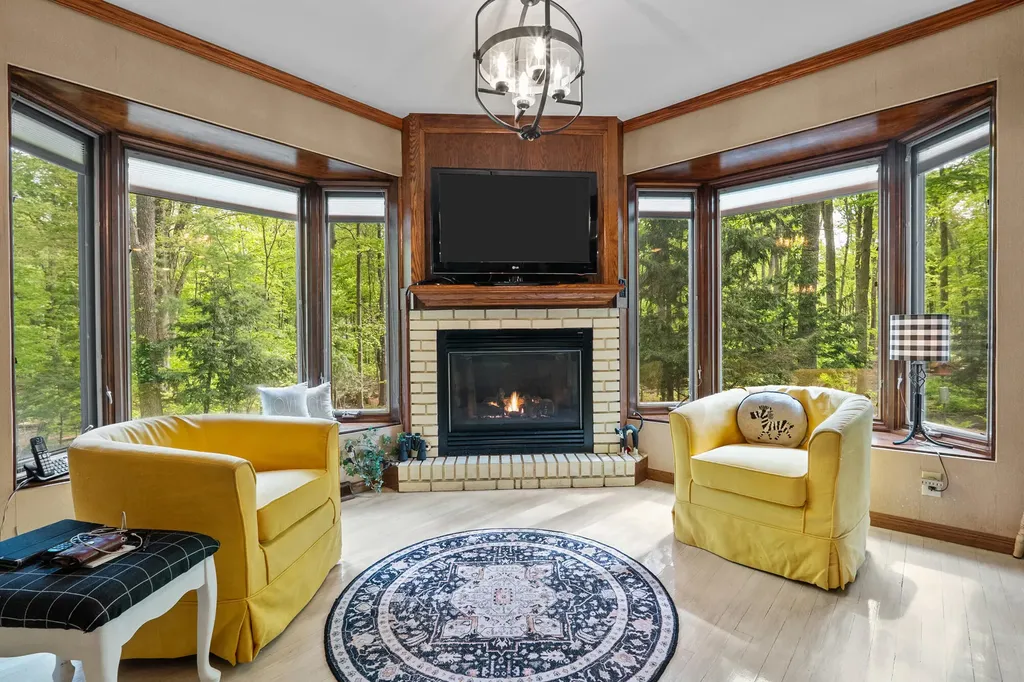 30938 Redfield Street Milton Township MI 49120