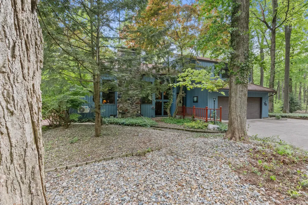 30938 Redfield Street Milton Township MI 49120